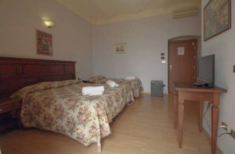 recensioni di hotel windsor savoia assisi